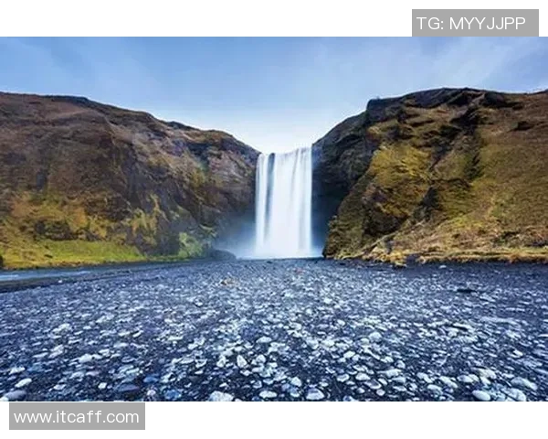 冰岛足球球星崛起之路 从寒冷小岛到国际赛场的传奇故事
